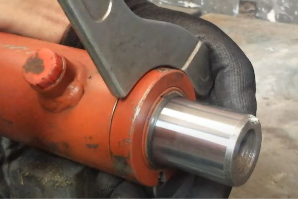 油圧シリンダーサイズの習得方法
